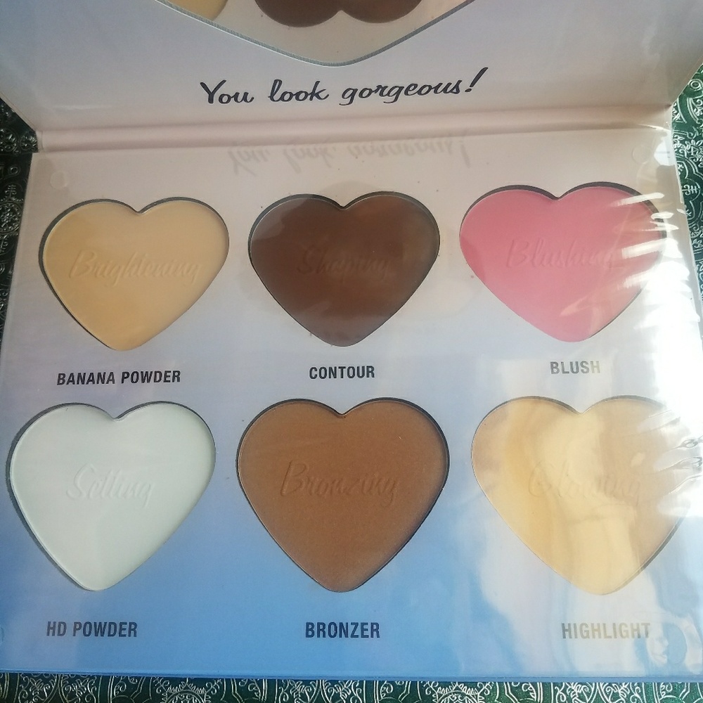 Blush palette